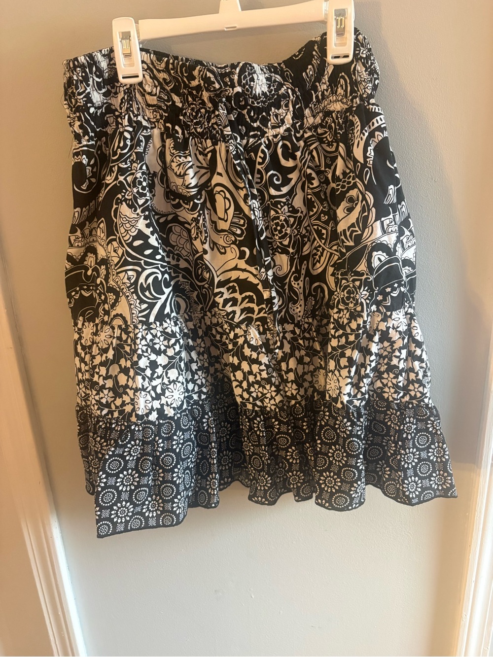 Speechless Black & White Printed A-Line Tiered Skirt